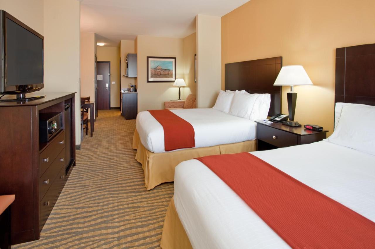 Holiday Inn Express & Suites Gallup East By Ihg Екстер'єр фото